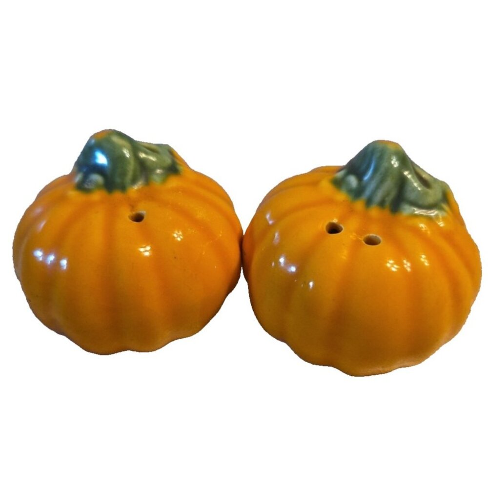Pumpkin Salt & Pepper Shakers Ceramic Fall Thanksgiving Decor Vintage